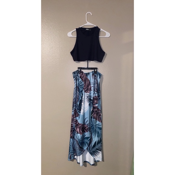 ChicMe Dresses & Skirts - ChicMe Leaf print Skirt set!